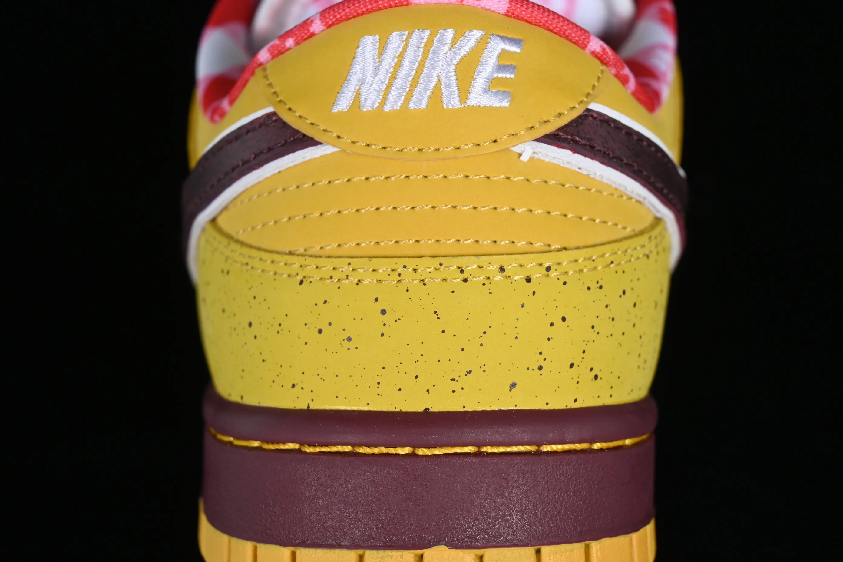 All Categories Nk SB Dunk Series Nk SB Dunk Low Low-top sneakers F version Concepts x SB Dunk Low "Yellow Lobster" Yellow Lobster SB low-top sports and leisure sneakers 313170-137566